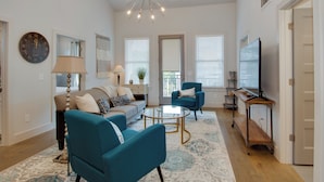 House, Multiple Beds, Balcony | Living room