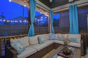 House, Multiple Beds, Kitchen, Garden View | Living room