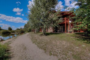 Condo, 2 Queen Beds, Hot Tub, Mountain View | Property grounds - Revette Retreat (Breckenridge)