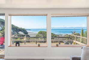 Maison, plusieurs lits, balcon, vue océan | Vue de la chambre