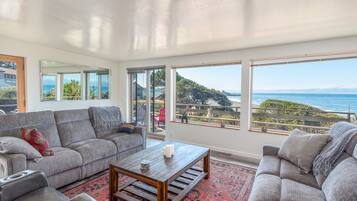 House, Multiple Beds, Balcony, Ocean View | Living room | 40-inch TV with digital channels, fireplace