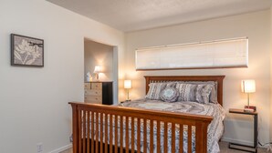 House, Multiple Beds, Balcony, Ocean View | 2 bedrooms, WiFi (free), individually decorated, individually furnished - Ocean Bungalow (Gualala)