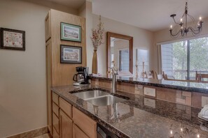 Condo, Multiple Beds, Hot Tub, Mountain View | Private kitchen | Fridge, microwave, oven, stovetop - River View (Breckenridge)