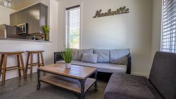 Condo, Multiple Beds, Kitchen | Living room | 40-inch TV with cable channels