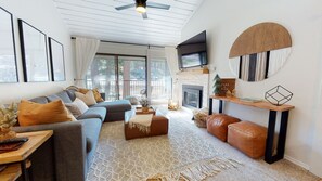 公寓客房, 多張床, 庭院, 山景 (St. Anton Getaway) | 客廳