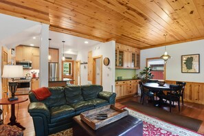 House, Multiple Beds, Hot Tub | Living room | 40-inch TV with cable channels, fireplace - Tucked Inn Tahoma (Tahoma)
