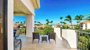 Villa, Multiple Beds, Balcony, Garden View (Shores at Waikoloa Beach Resort 315) | Terrace/patio