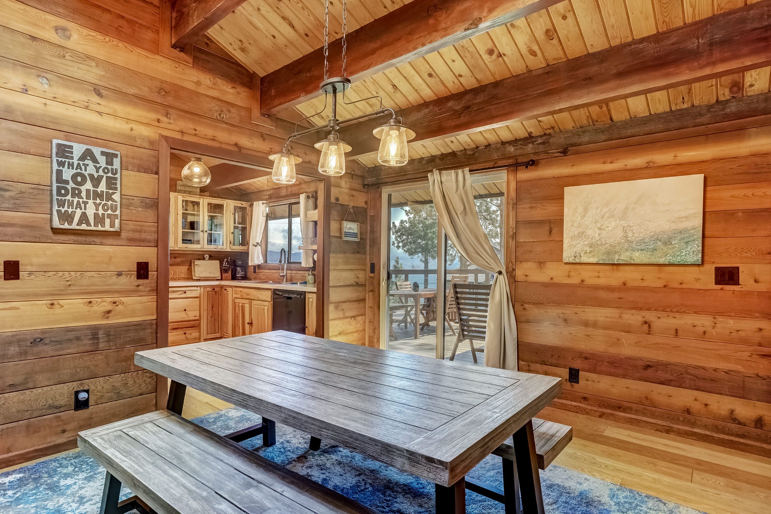 House, Multiple Beds, Hot Tub | Private kitchen | Fridge, microwave, oven, stovetop