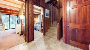 Condo, varias camas, hidromasaje | 2 habitaciones, wifi gratis y ropa de cama 