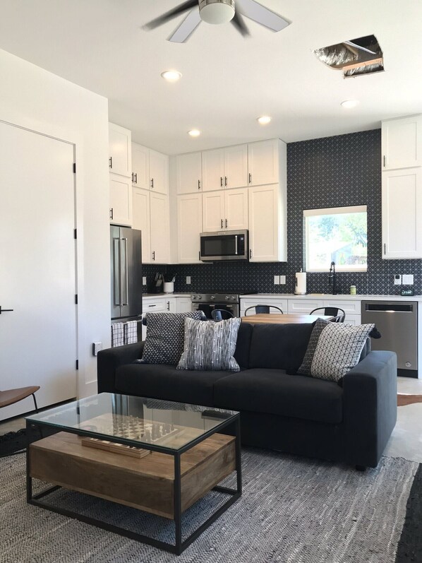 House, Multiple Beds, Kitchen | Living room