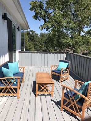 House, Multiple Beds, Kitchen | Balcony