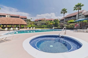 Pool - Keauhou Punahele Private Lanai w/ Grill (Kailua-Kona)
