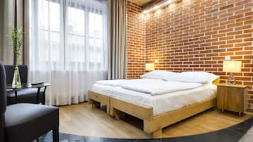 Superior Double Room | Desk, free WiFi, bed sheets