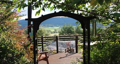 Full house with established garden, summer house, outdoor entertainment area