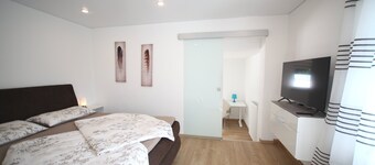 House in Memmingen Altstadt in the Allgäu, terrace, garden, train station, airport