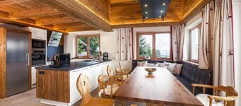 Chalet in Königsleiten with Mountain Views & Spa