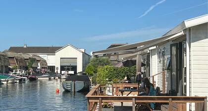 2 bedroom lovely home in Breukelen