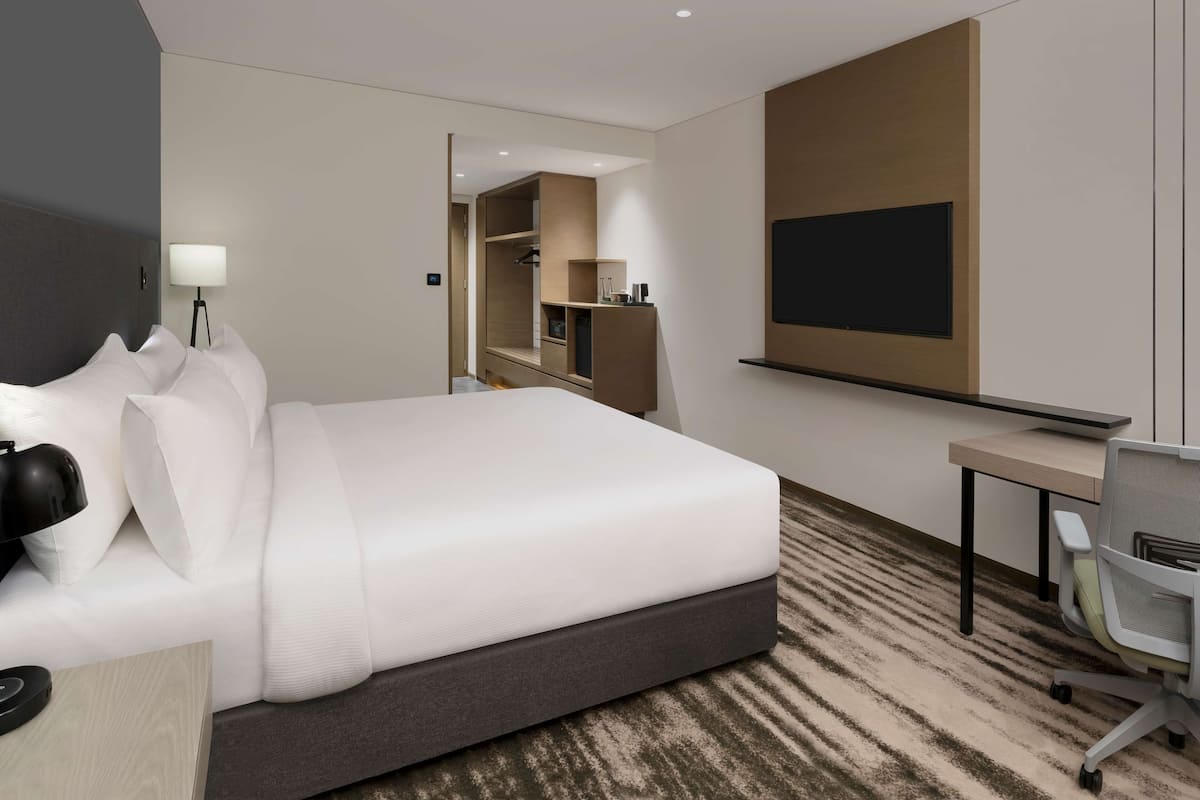 1 Schlafzimmer, hochwertige Bettwaren, Minibar, Zimmersafe