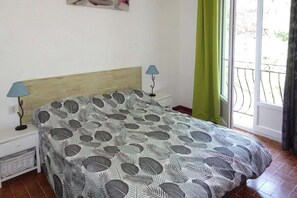 4 sovrum, resesäng, gratis wi-fi och sängkläder