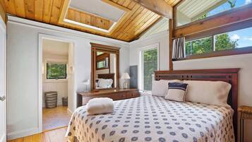 3 Schlafzimmer, Schreibtisch, Bügeleisen/Bügelbrett, WLAN