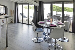 Dining - Terraced House Saintes-Maries Near Beaches (Saintes-Maries-de-la-Mer)