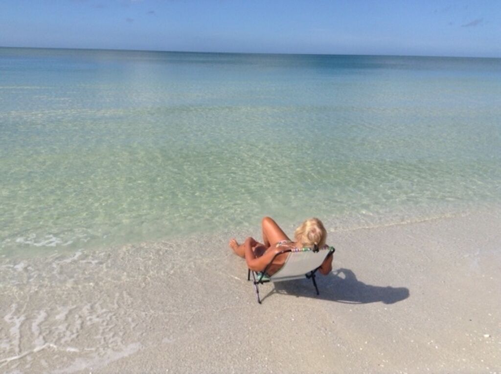 بالقرب من الشاطئ