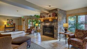 Flat-screen TV, fireplace, DVD player