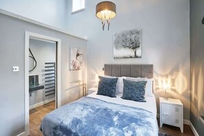 2 soverom, strykejern/-brett, wi-fi og sengetøy