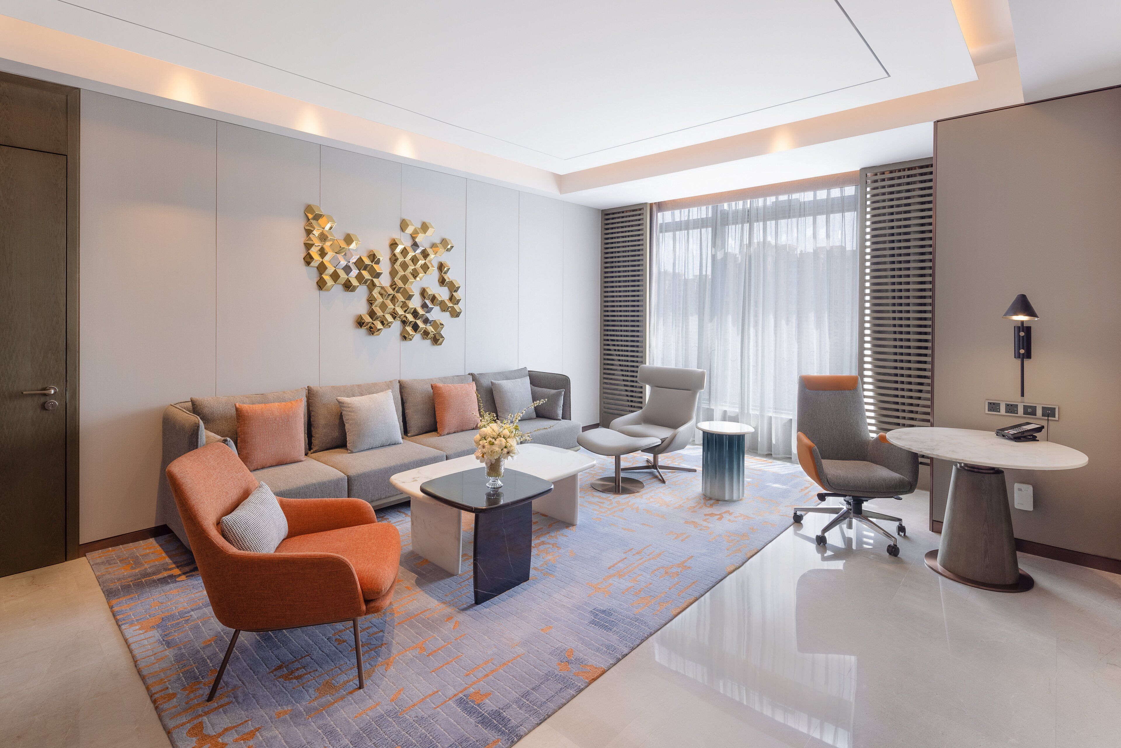 Ropa de cama de alta calidad y minibar 