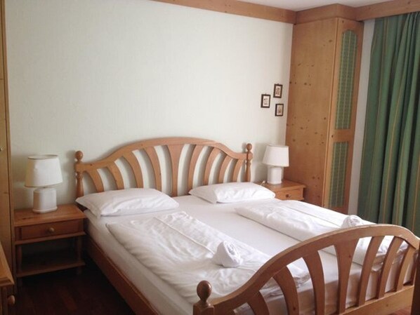 2 bedrooms, WiFi, wheelchair access