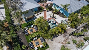 Exterior - The Hideaway Cottage at Palmview of Sanibel | Bikes | Beach gear (Sanibel)