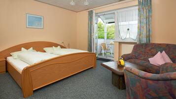 In-room safe, free WiFi, bed sheets