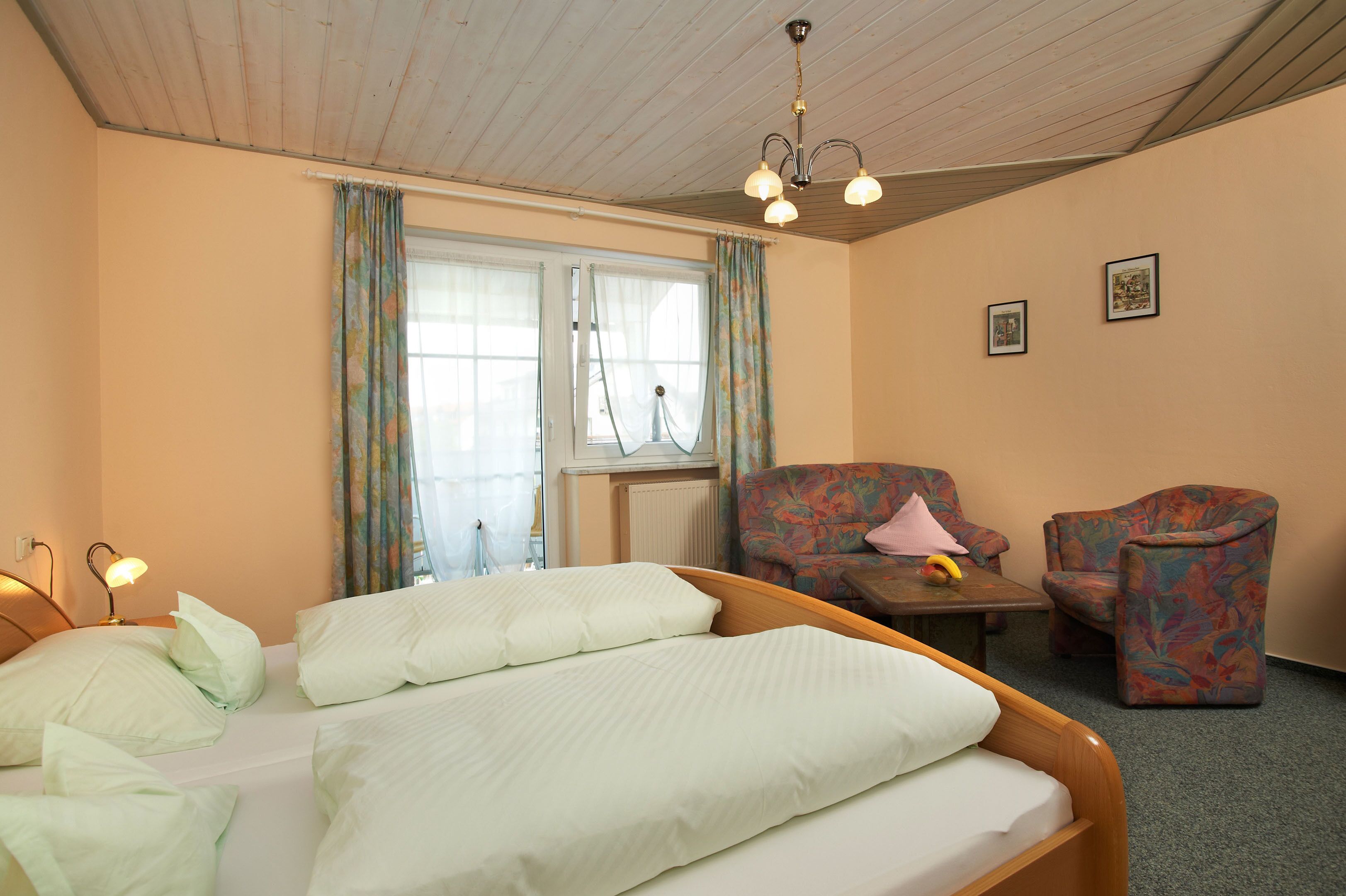 Double Room | In-room safe, free WiFi, bed sheets