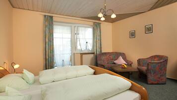 Double Room | In-room safe, free WiFi, bed sheets