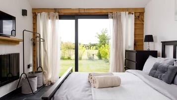 15 bedrooms, iron/ironing board, travel crib, WiFi