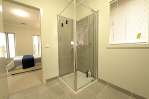 Hus Superior | Badrum | Schampo och toalettpapper