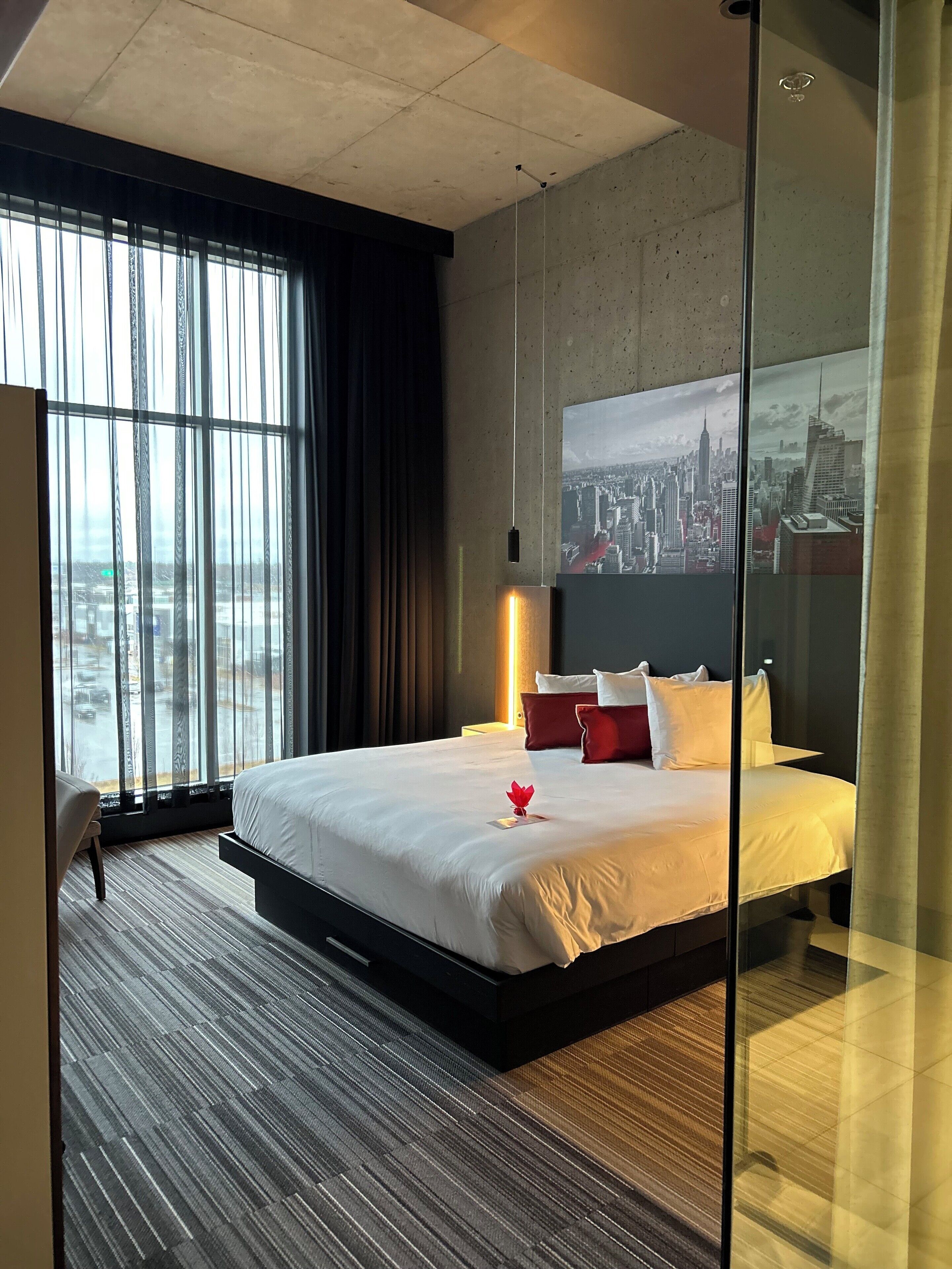 grand comfort king | desk, laptop workspace, blackout curtains, soundproofing