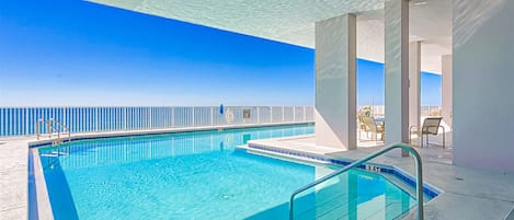 Piscine couverte
