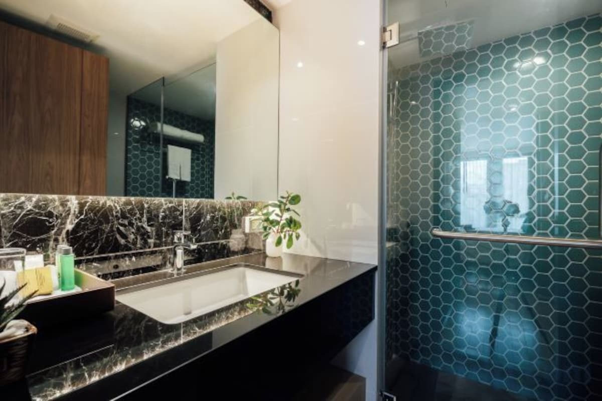 Bathroom | Shower, rainfall showerhead, free toiletries, hair dryer
