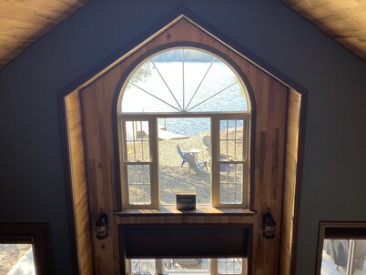 Maine Lakeside Retreat