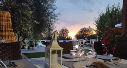 Agriturismo i Giardini di Margius near the sea with swimming pool surrounded by greenery