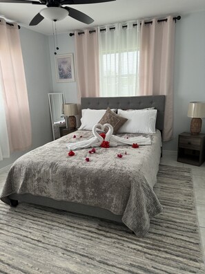 2 Schlafzimmer, Zimmersafe, Bügeleisen/Bügelbrett, kostenloses WLAN