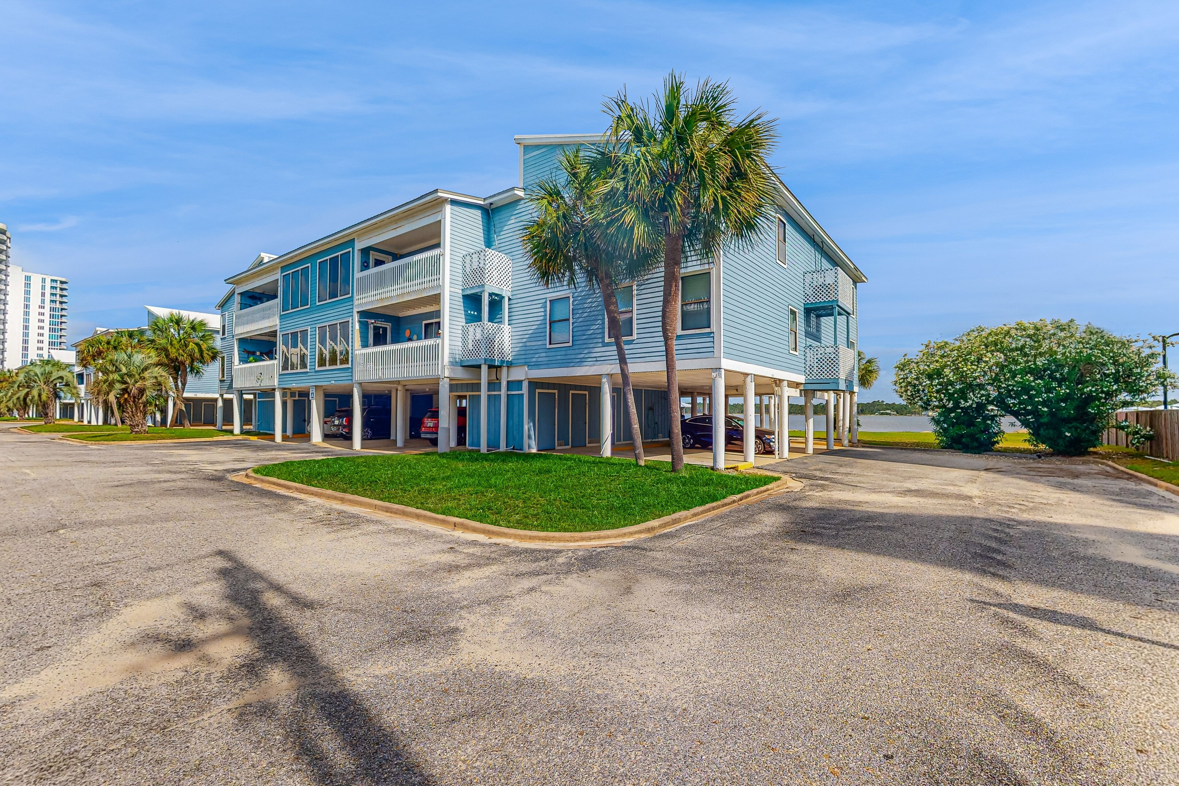 Comfortable Oceanside Condo w/Free WiFi, Shared Pool, Central AC - Dog-Friendly