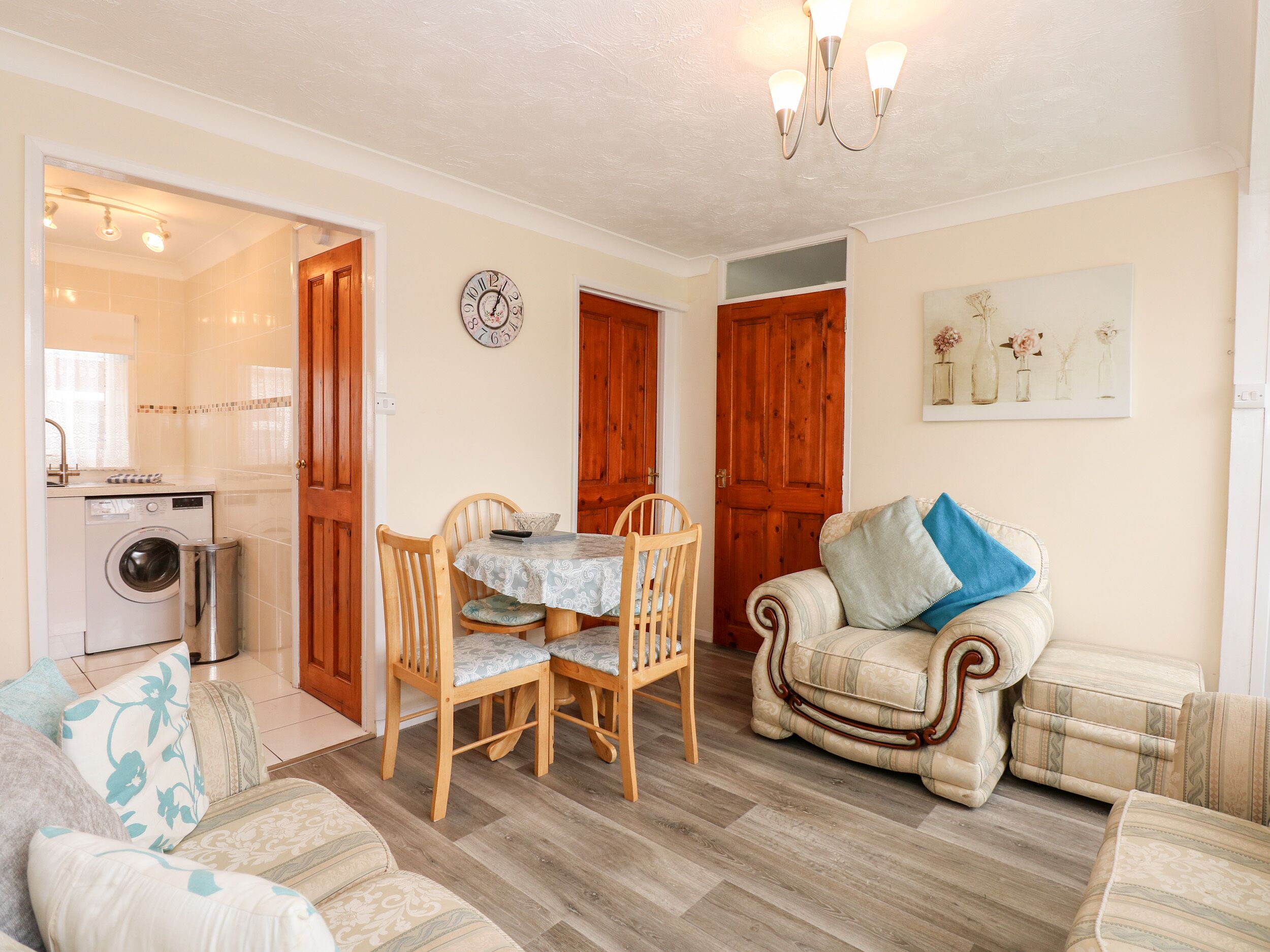 Cottage | Interior