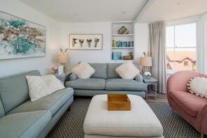 TV connectée, jeux vidéo, lecteur de DVD, table de tennis de table