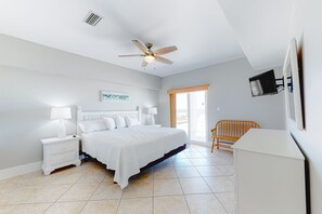 8 bedrooms, iron/ironing board, Internet, bed sheets