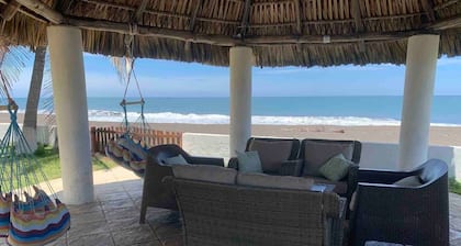 Beach House in Monterrico - Directly on the beach