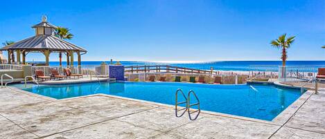 Piscine couverte