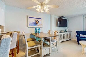 Dining - Gulf-front 3rd-floor condo with outdoor pool, central AC, & balcony (Gulf Shores)