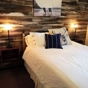 3 habitaciones, tabla de planchar con plancha, wifi y ropa de cama